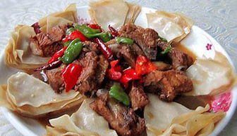 北京風味佳肴 羊肉燜餅與牛肉特色美食推薦